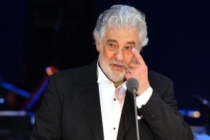 El tenor español Plácido Domingo anuncia que ha dado positivo por coronavirus