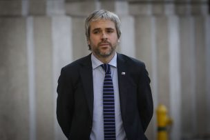 Ministro Blumel afirma que se han reunido con la policía de Londres y Alemania para enfrentar el orden público