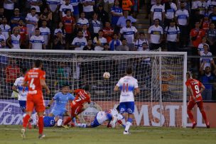 Universidad Católica decepcionó en casa y se complicó demasiado en la Copa Libertadores