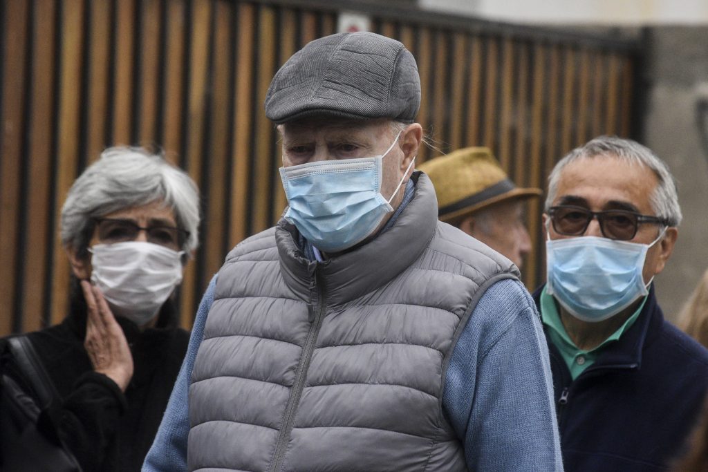 Pacientes con enfermedades crónicas pulmonares no deben suspender tratamientos