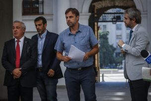 Este domingo en La Moneda se reunirá por primera vez la Mesa Social Covid-19