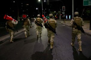 Toque de queda: Carabineros sorprende a 219 personas incumpliendo la restricción