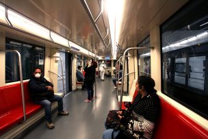 Metro de Santiago confirmó que seguirá funcionando en comunas en cuarentena