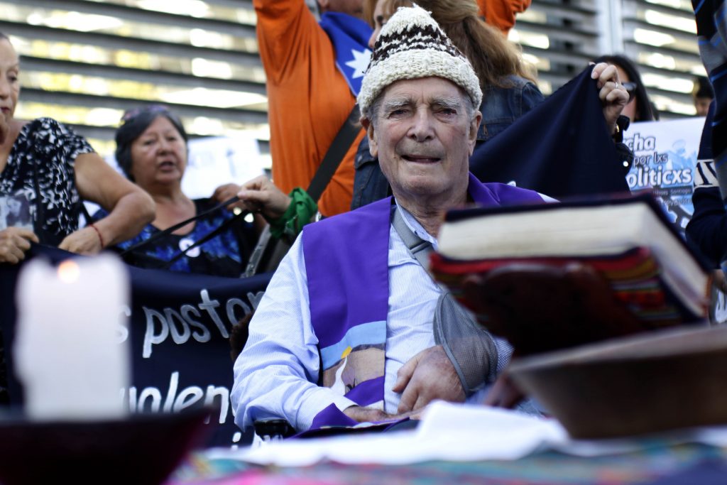Mariano Puga, el “cura obrero” de La Legua y Villa Francia, murió a los 88 años