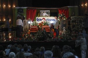 Masiva despedida tuvieron los actores Bélgica Castro y Alejandro Sieveking