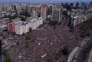 FOTOS | Así se vivió la histórica marcha por el Día Internacional de la Mujer en Santiago