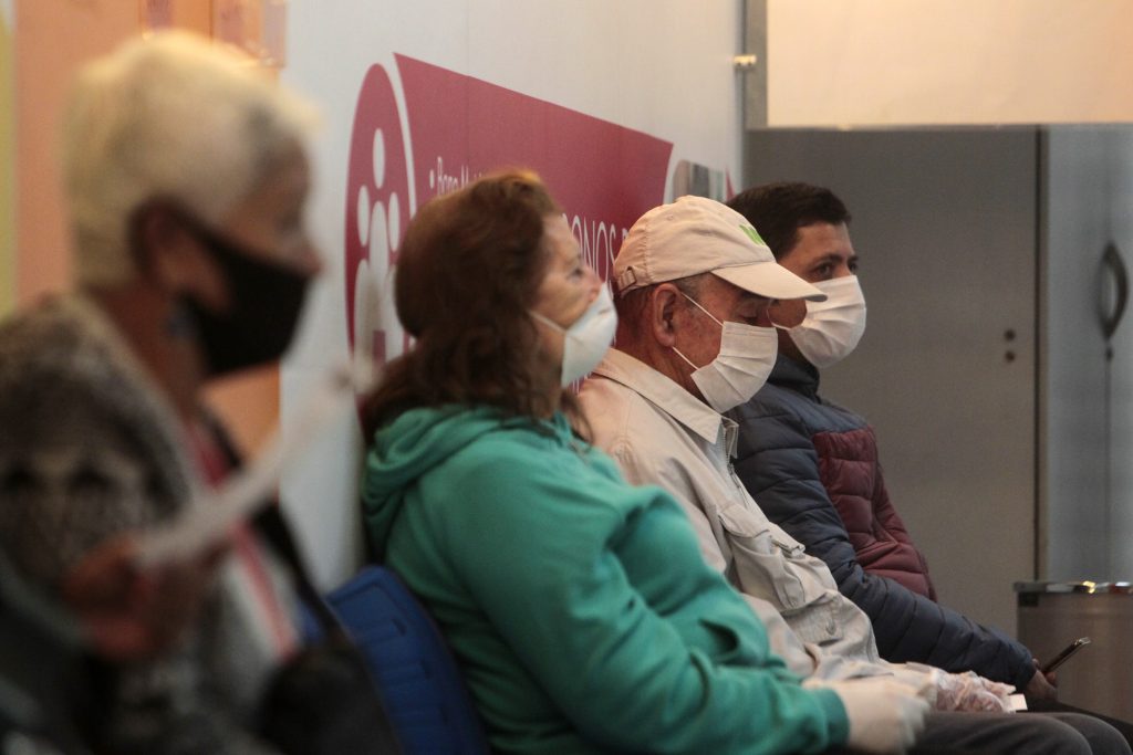 Jubilados siguen cobrando pensiones en forma presencial este fin de semana