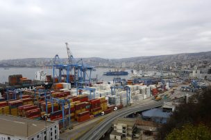 Barco con 2 tripulantes contagiados de COVID-19 permanece en cuarentena en Valparaíso