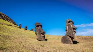 Prohíben acercarse al Parque Nacional al hombre que colisionó a moai