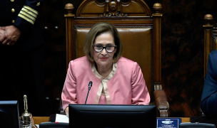 Adriana Muñoz fue elegida como nueva presidenta del Senado