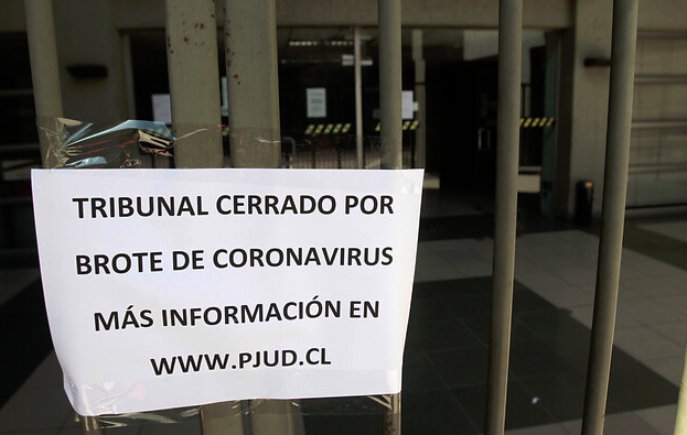 Todos los juzgados civiles de Santiago y Colina cierran de manera indefinida