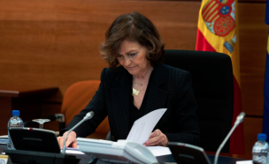 La vicepresidenta española da positivo por coronavirus