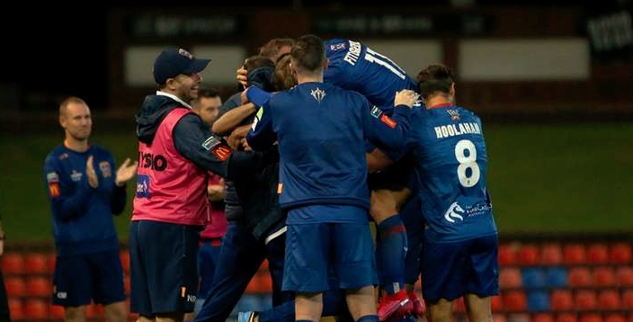Primer positivo por coronavirus en el campeonato de fútbol australiano