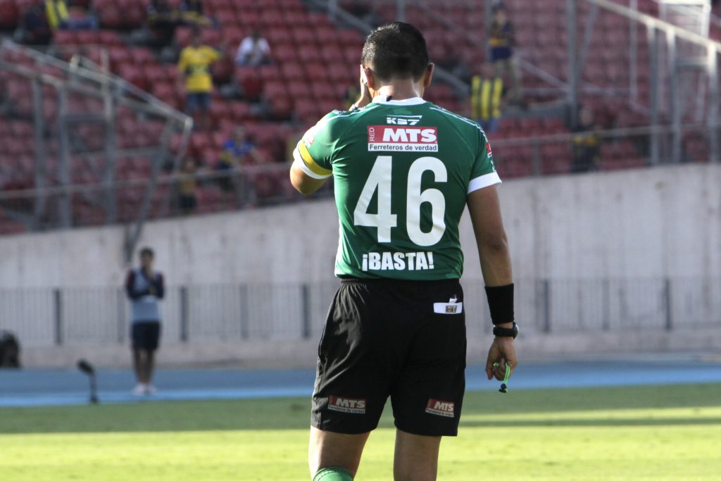 ¿Qué significaba el ’46’ que usaron los árbitros en el Estadio Nacional?