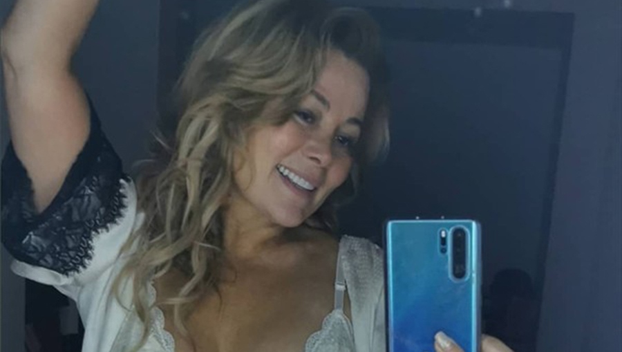 Cathy Barriga recordó sus íntimas fotos en este 8M: “Tener un cargo público no me hace menos mujer, ni menos libre”