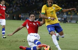 “No le saques las patas”: Exjugador de la Roja revela táctica que Jorge Sampaoli para frenar a Neymar