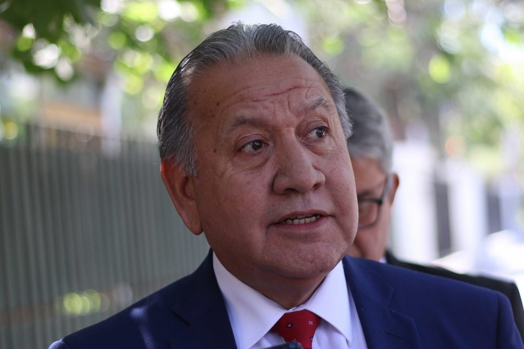 Líder evangélico por pastor Cid: “Viene saliendo de la cárcel” y opera “con una persona jurídica caducada”