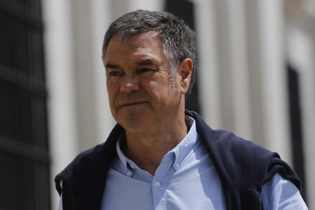 Ossandón por foto de Piñera en Plaza Italia en medio de la pandemia: “Hay que tener mucho cuidado con las formas”