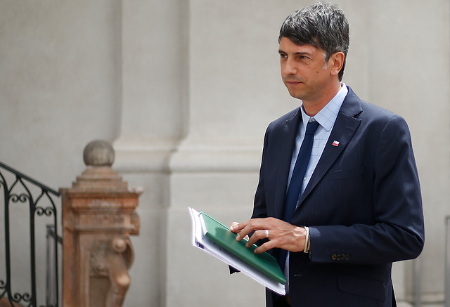 Ministro de Ciencia y la crítica de falta de transparencia de datos por el Covid-19: “Yo respondo no aceptando las críticas”