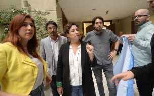 Frente Amplio acusó actitud “triunfalista y temeraria” del Gobierno