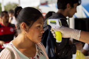 Colegio de Enfermeras va en ayuda de migrantes varados en Colchane