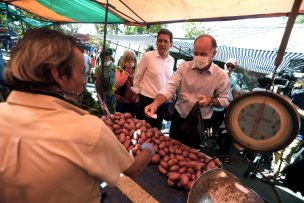 Realizan tests PCR a feriantes y ollas comunes del sector poniente de la Región Metropolitana