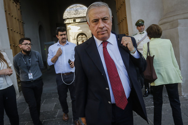 Ministro Mañalich: Excepciones para salir durante cuarentena tienen que “endurecerse y disminuir”