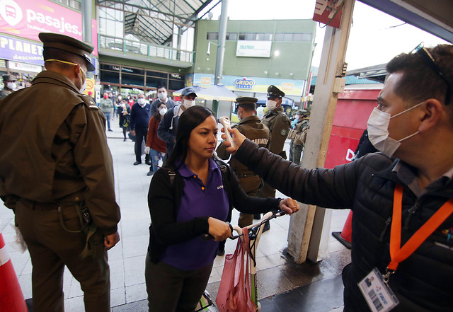 Inician controles a pasajeros en terminales de Estación Central