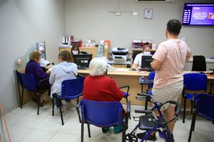 Seremi del Trabajo monitorea pago de pensiones en la Región Metropolitana