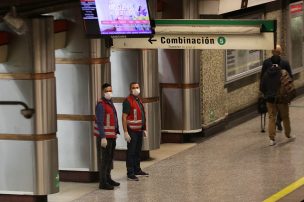 Combinaciones de L1 y L5 de estación Baquedano vuelven a estar disponibles