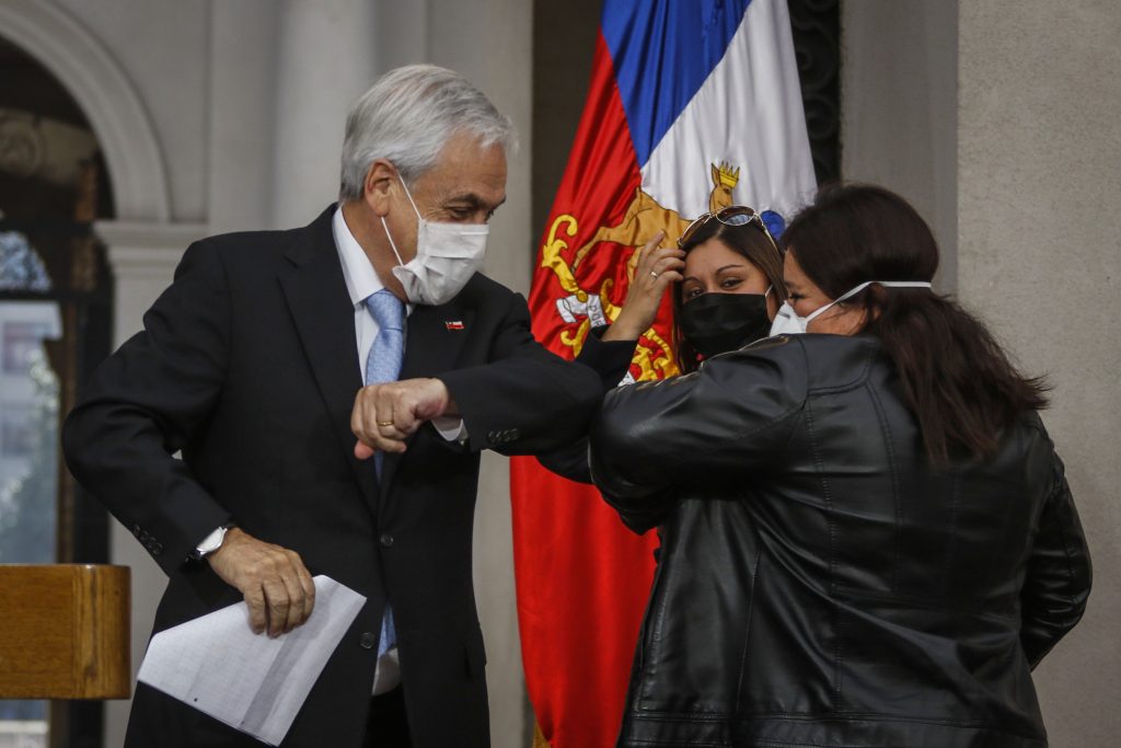 Piñera explica estrategia ante crisis sanitaria y económica: “Necesitamos más que nunca un país unido y firme”