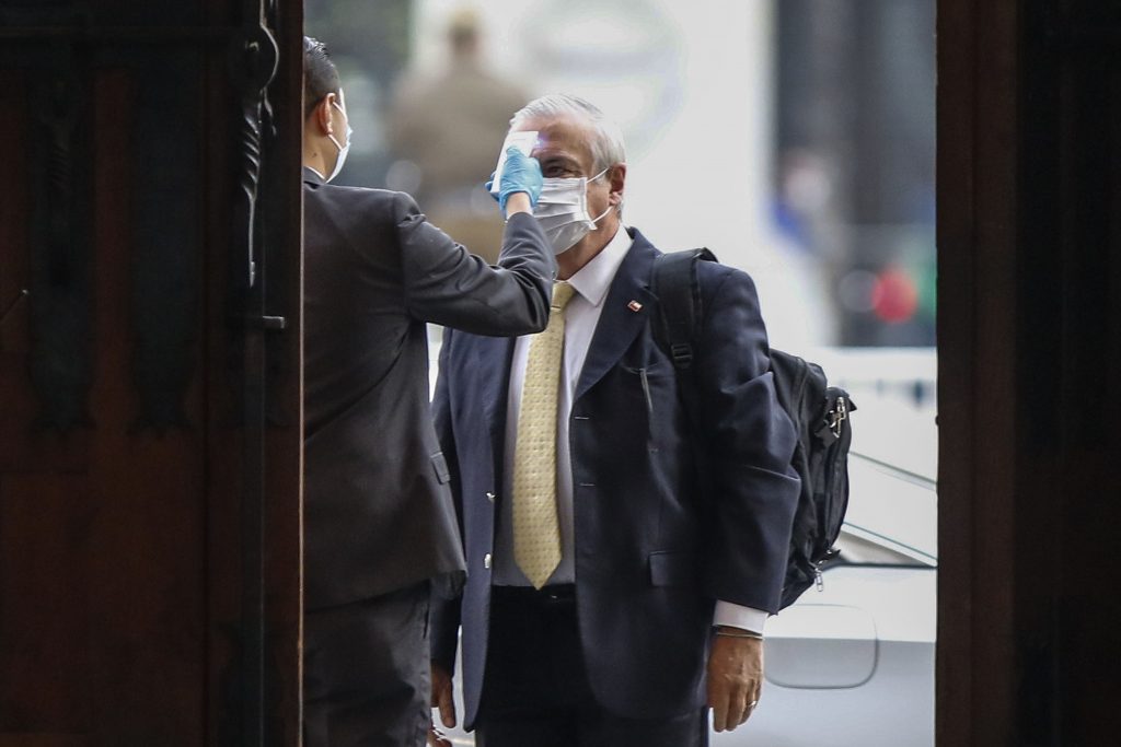 Mañalich y contraste de posturas por el regreso a clases: “Es evidente que hay opiniones diversas en esto”