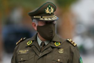 General Rozas: Nunca habíamos presenciado innumerables intentos de agredir a carabineros por el solo hecho de vestir uniforme