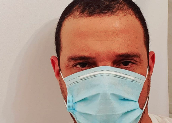 “Ellos son privilegiados”: Julián Elfenbein fue duramente cuestionado tras realizarse examen por Covid-19