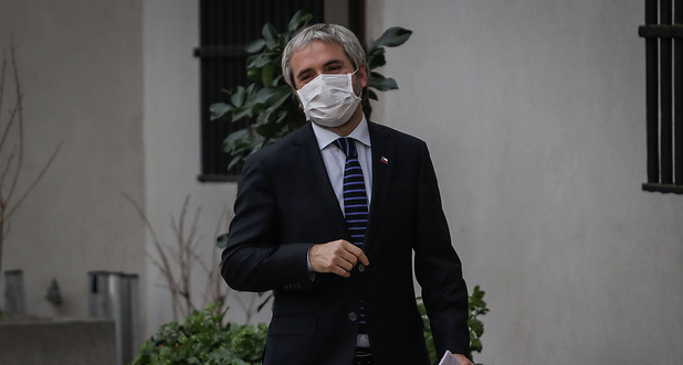 Gonzalo Blumel y amenazas a Jaime Mañalich: “Hay otro virus que se está apoderando de nuestra sociedad”