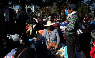 Arzobispado de Santiago acogerá a 600 ciudadanos bolivianos varados en Chile