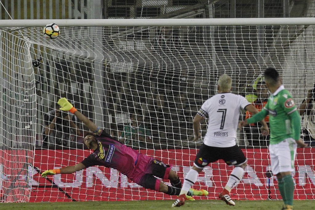 Nicolás Peric le “mandó” un mensaje a Esteban Paredes: “Que le haga cuatro goles a Johnny Herrera”