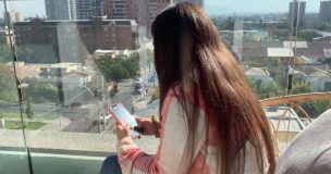 SernamEG lanza “Chat 1455”: ayudará a mujeres que sufren de violencia durante la cuarentena