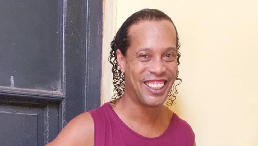Un juez de Paraguay concede prisión domiciliaria a Ronaldinho