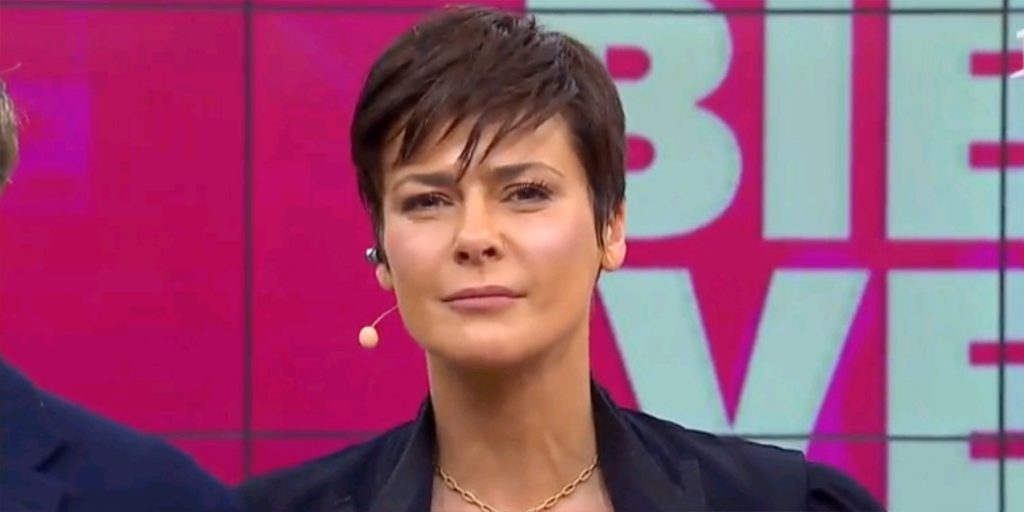 “Urgente, a todos mis contactos…”: La particular advertencia que realizó Tonka Tomicic a sus seguidores