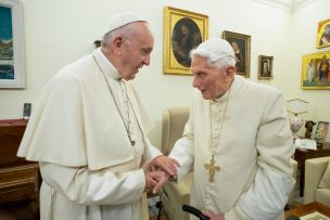 Benedicto XVI compara al matrimonio homosexual con el 