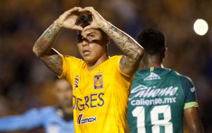 Eduardo Vargas se aleja del fútbol brasileño y Jorge Sampaoli se quedaría sin su mayor anhelo