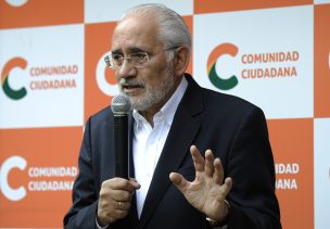 Ex presidente Carlos Mesa propone 