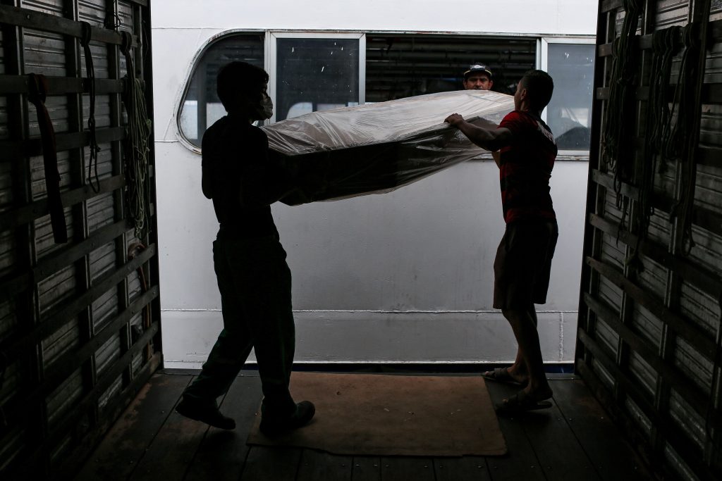 Brasil supera las 10.000 muertes por coronavirus