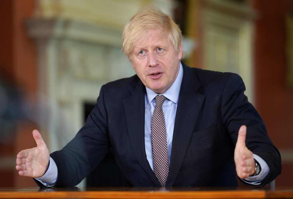 Boris Johnson anunció un desconfinamiento progresivo a partir de junio