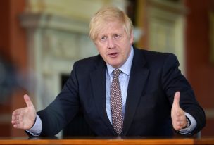 Boris Johnson anunció un desconfinamiento progresivo a partir de junio