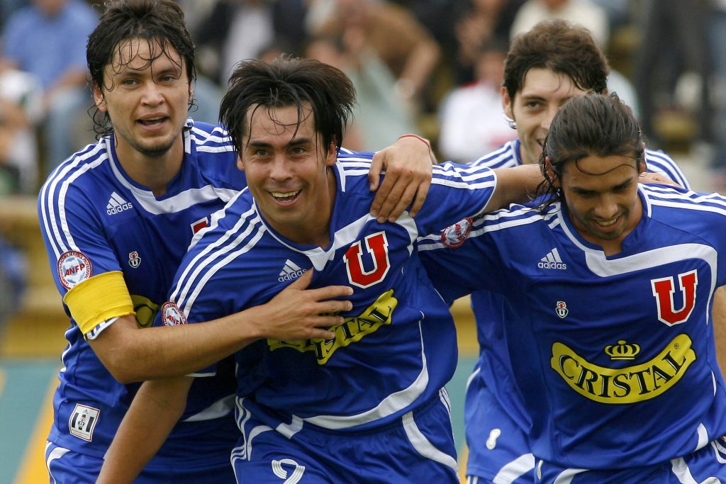 Ex jugador azul confiesa: “Me querían llevar a Colo Colo; me ofrecieron cuatro veces lo que me pagaba la U”