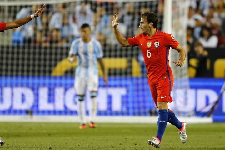“Chapa” Fuenzalida no le cierra la puerta a la Selección: “Si el técnico me requiere, ahí vamos a estar”