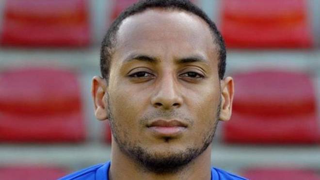No estaba muerto… andaba en Alemania: jugador del Schalke 04 declarado fallecido apareció tras cuatro años