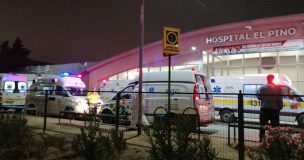 Ambulancias protestan contra largas esperas haciendo sonar sus sirenas en Hospital el Pino